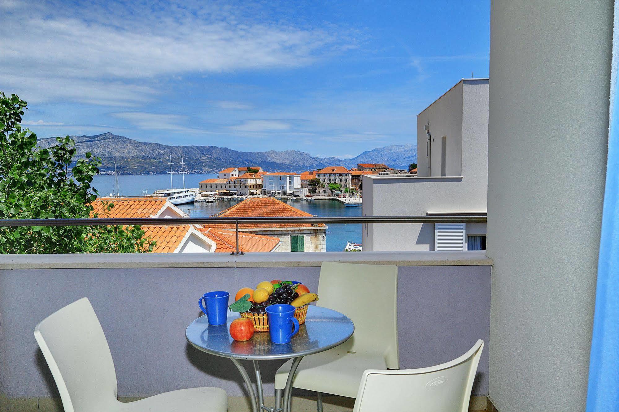 Apartmani Marija Postira Exterior foto